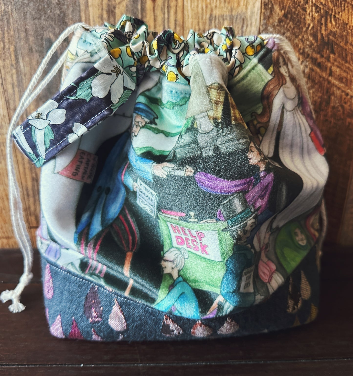 Reading the Classics Medium Project Bag
