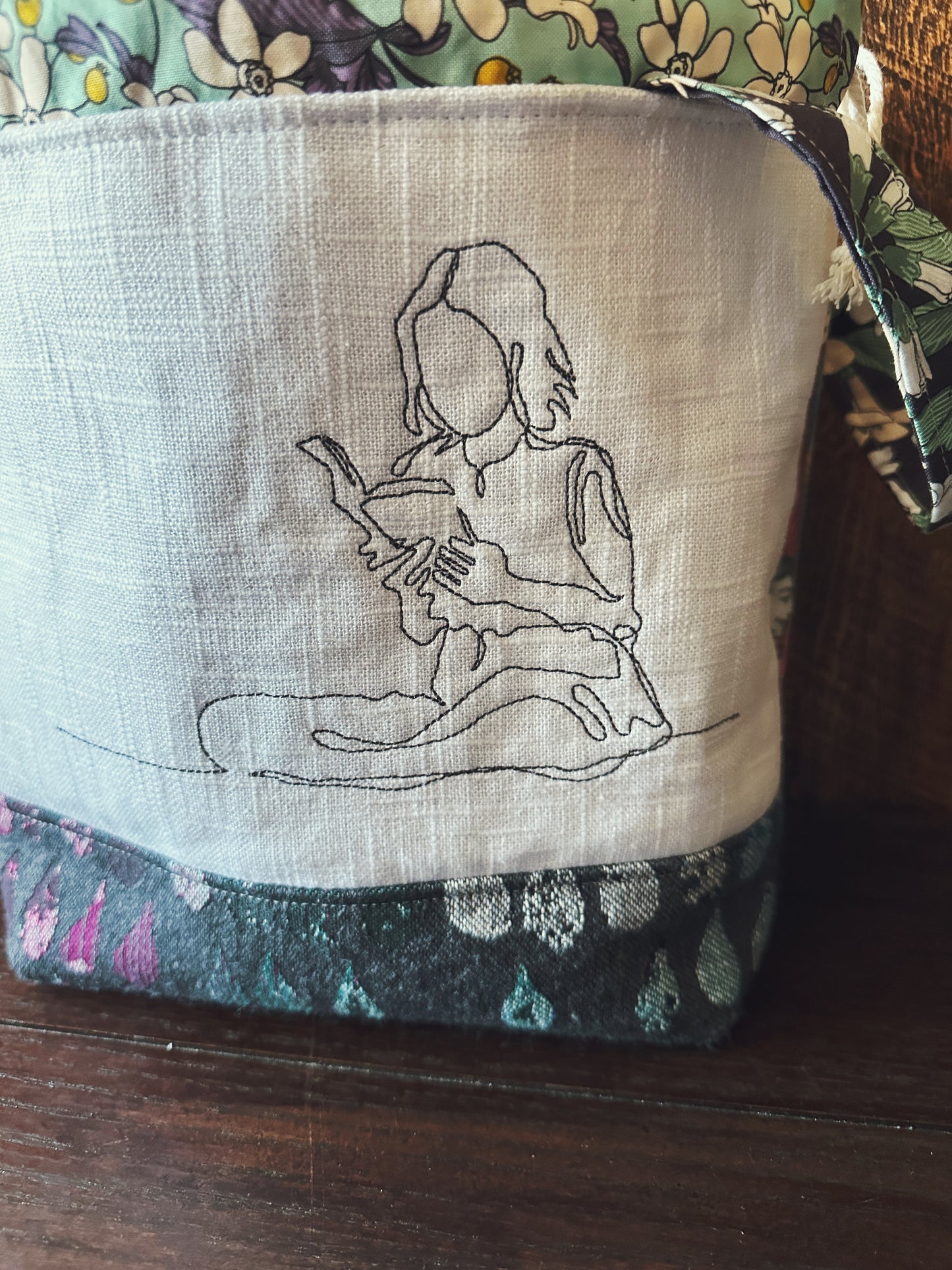 Reading the Classics Medium Project Bag