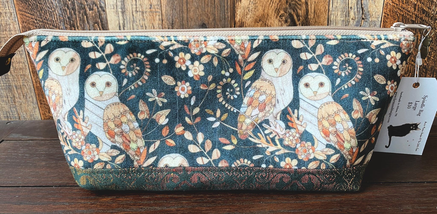 Barn Owl Large Open Wide Spindle Bag