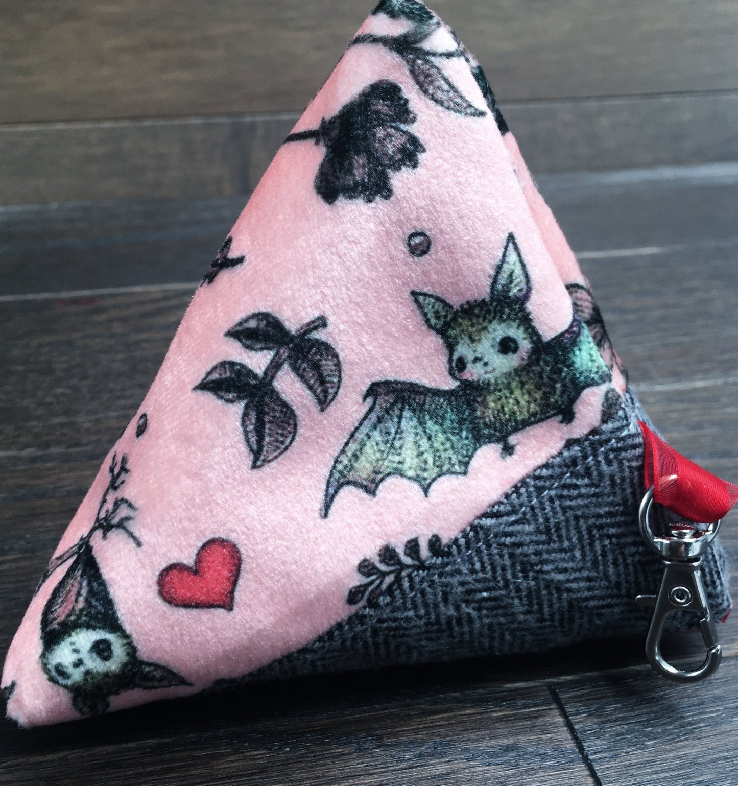 Bat Love! Pyramid Pouch