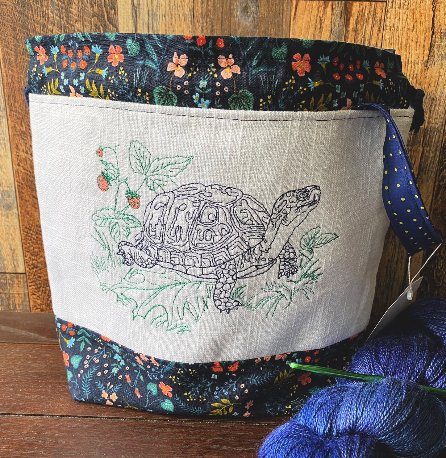 Box Turtle Medium Project Bag