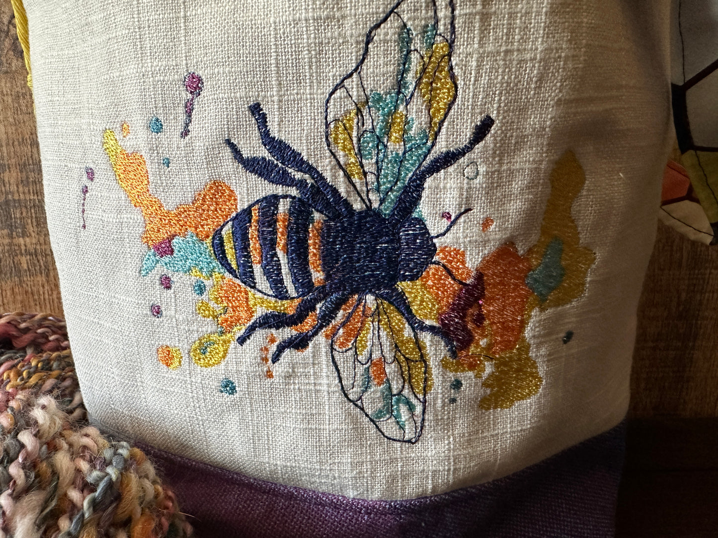 Buzzy Bees Medium Project Bag