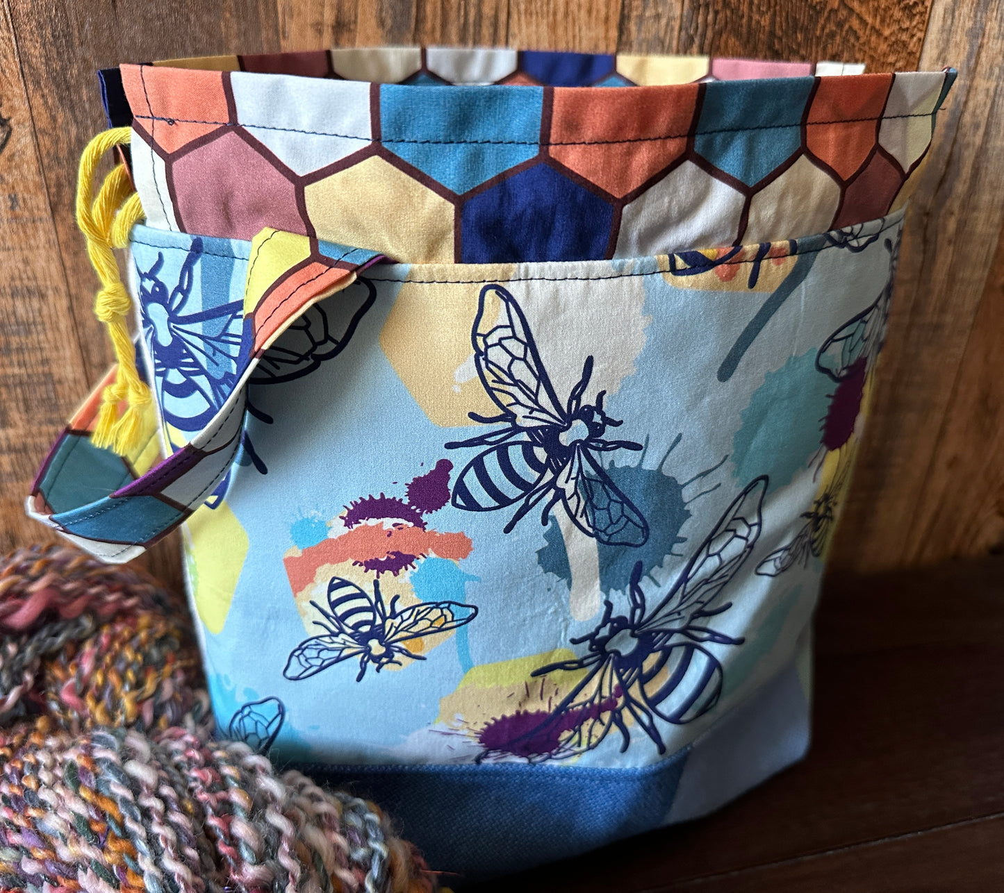 Buzzy Bees Medium Project Bag