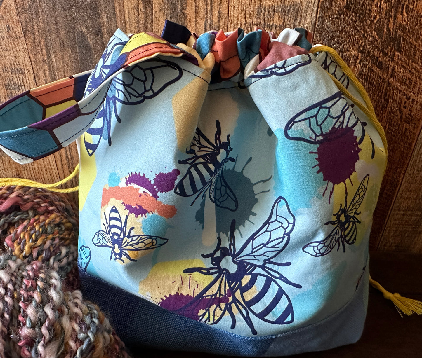 Buzzy Bees Medium Project Bag