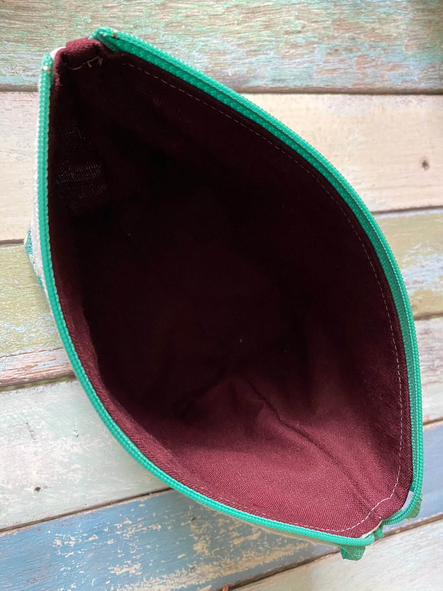 Llama Small Open Wide Spindle Bag