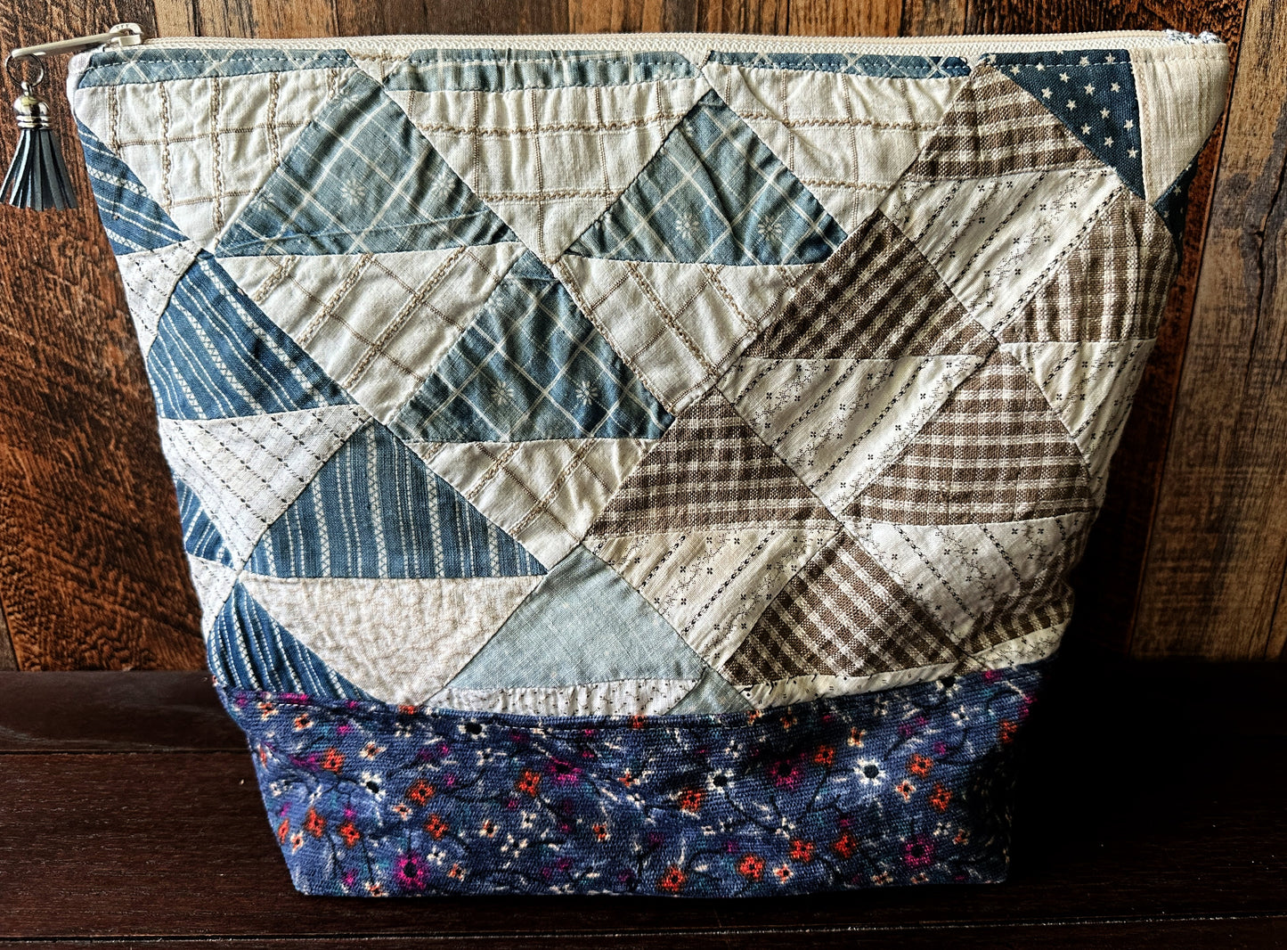 Repurposed Heritage Quilt Large Project or Cosmetic Zipper Bag