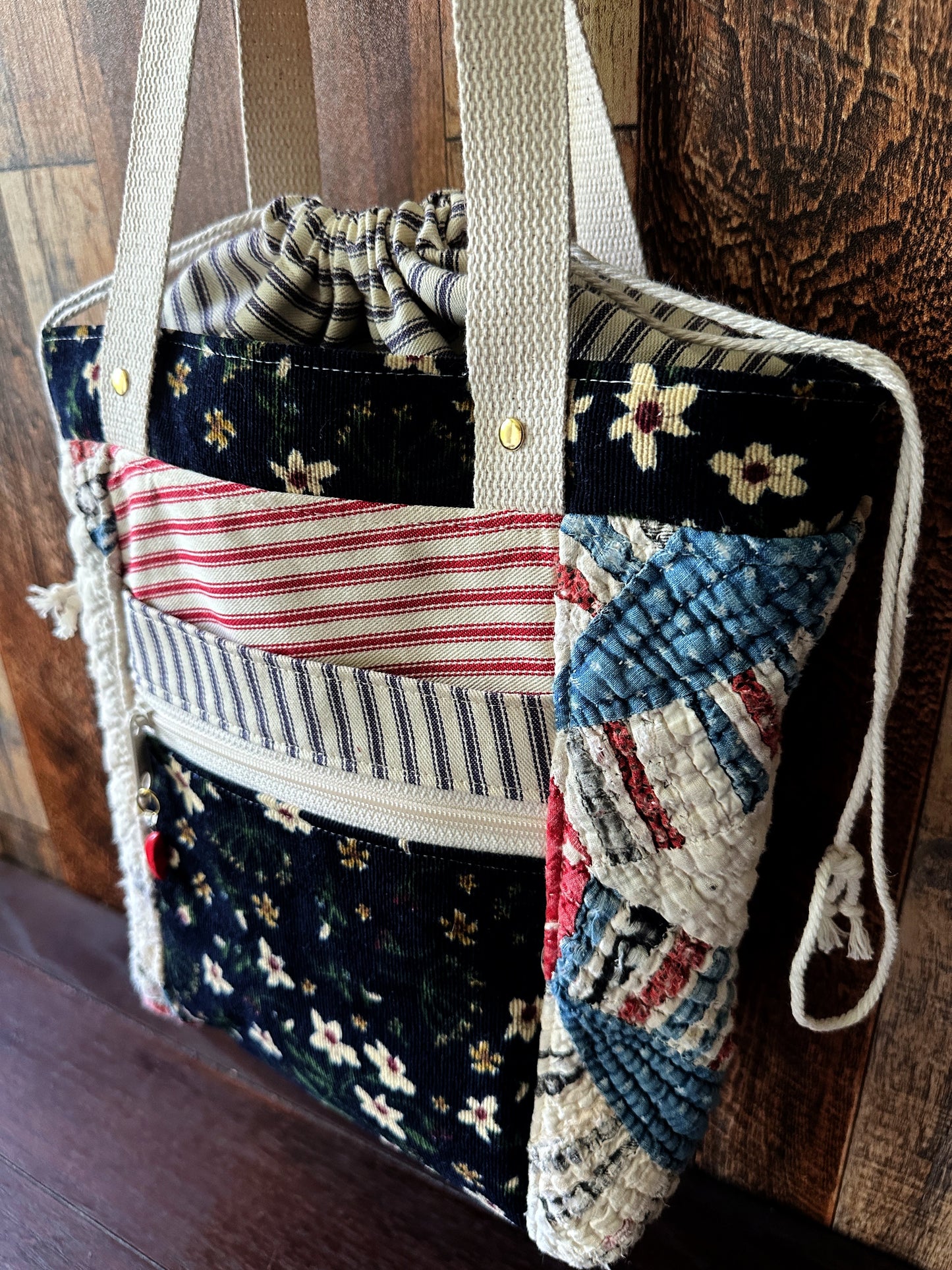 Repurposed Heritage Quilt Medium Deluxe Project Bag