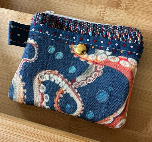 Tentacles Simple Zipper Wallet