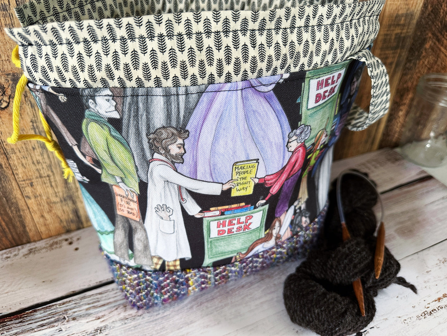 Help Desk with Handwoven Wool Medium Project Bag
