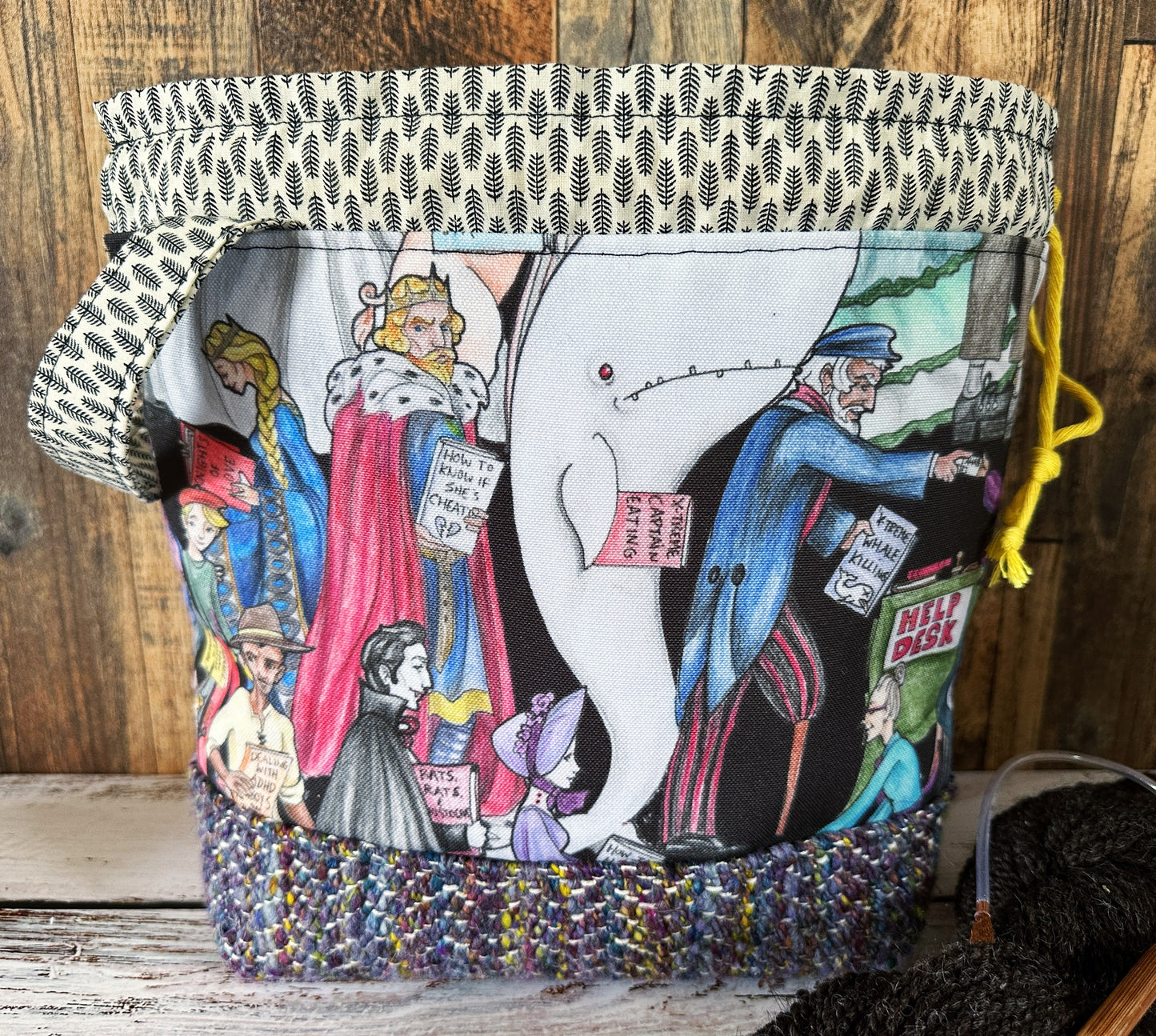 Help Desk with Handwoven Wool Medium Project Bag