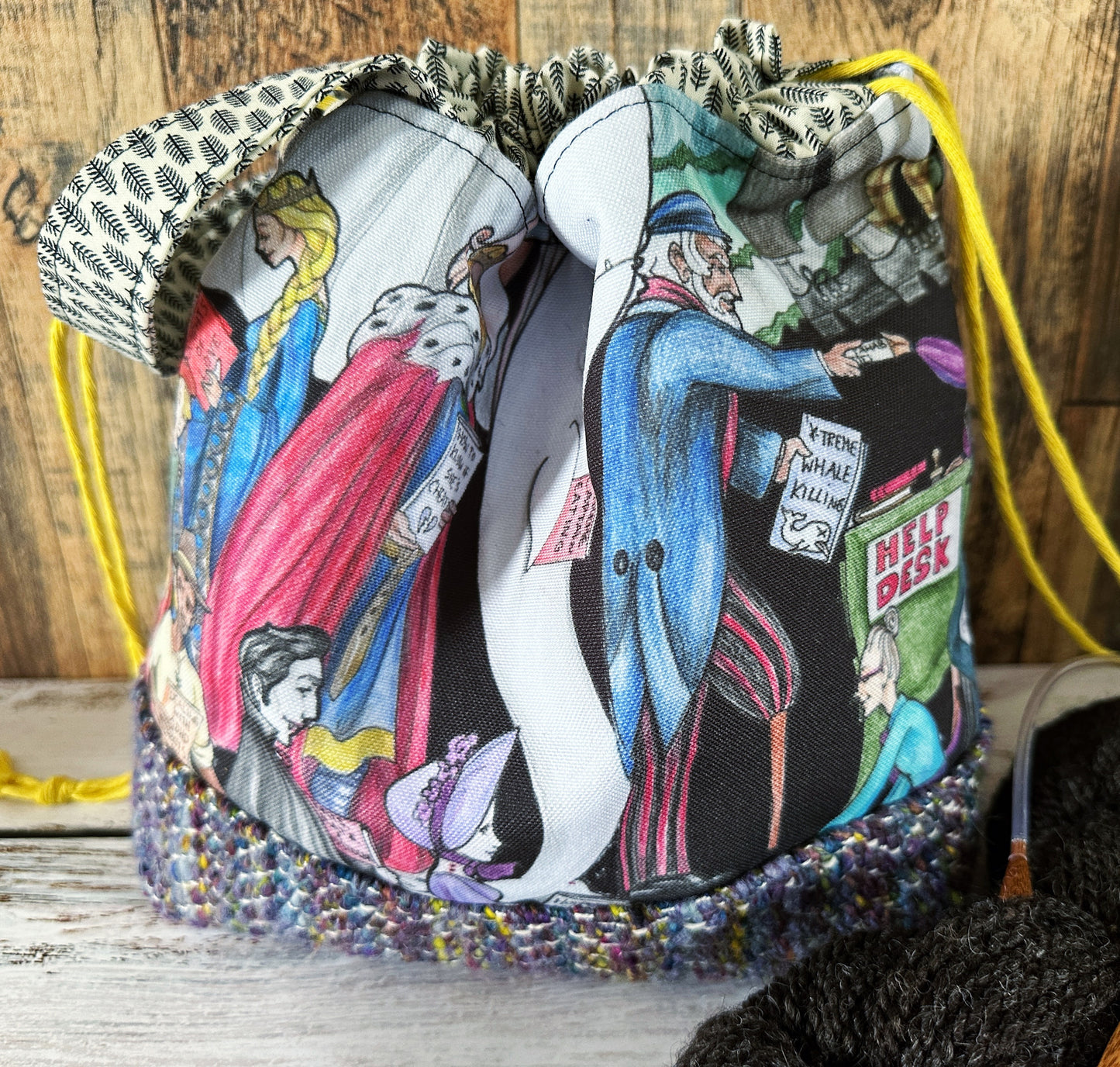 Help Desk with Handwoven Wool Medium Project Bag