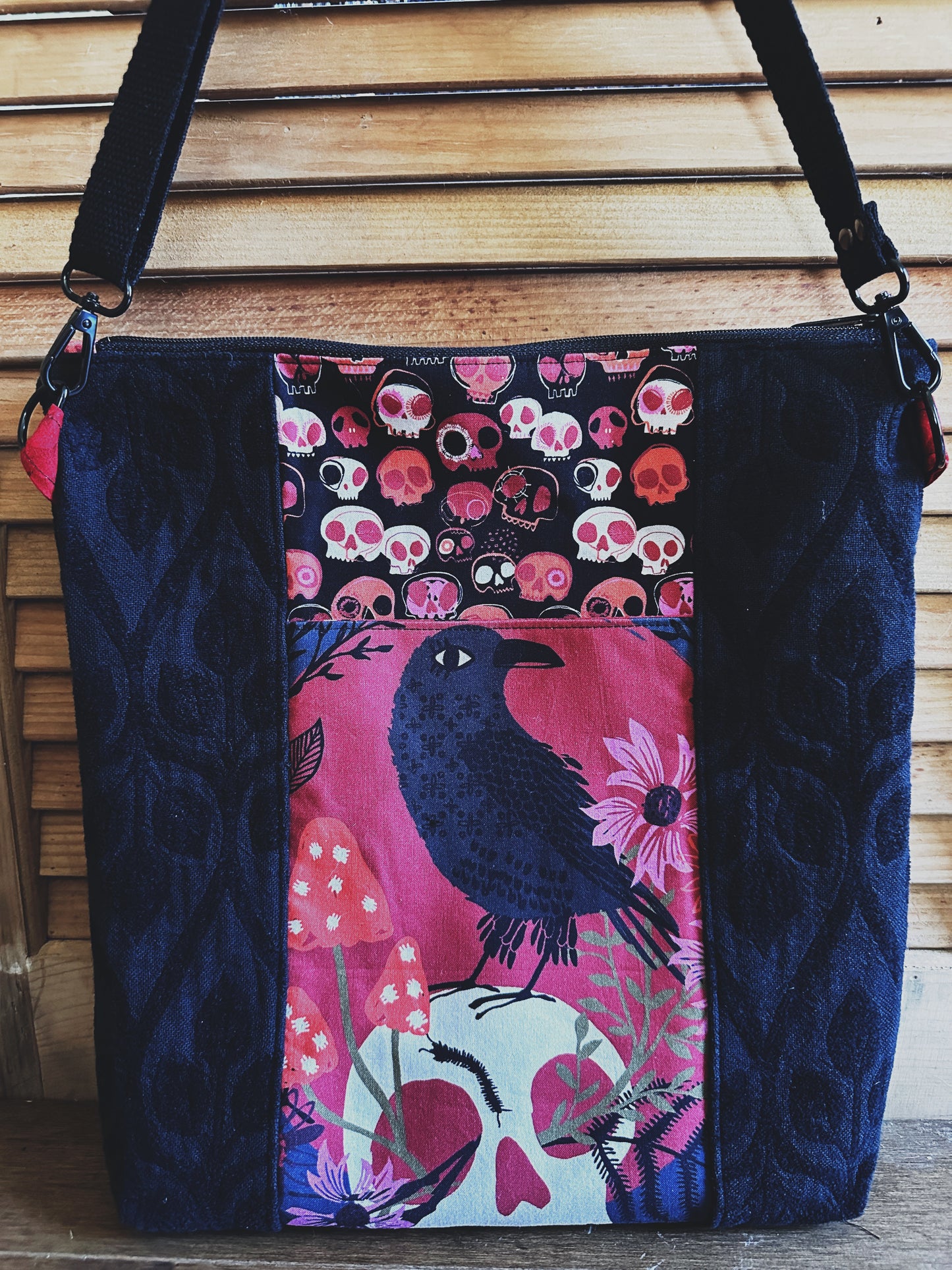 Crow and Spider Zipper Top Crossbody Tote Bag (Copy)