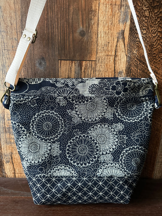 Indigo Linen with Raven Medium Shoulder Bag/Purse