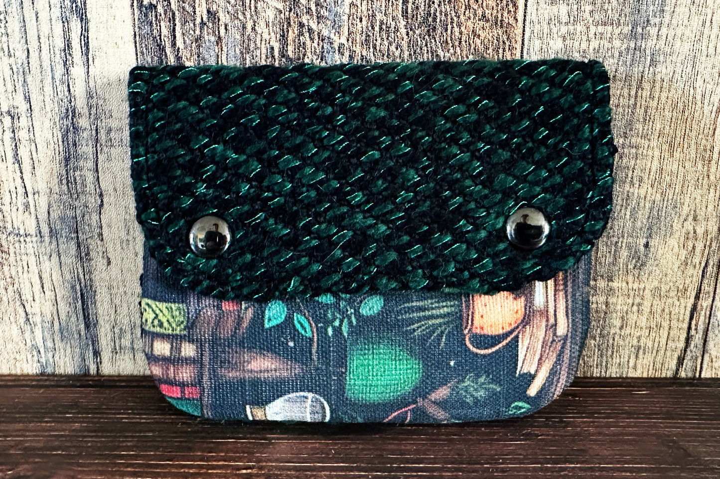 Dark Academia and Book Lover & Woven Wool Simple Card Wallet