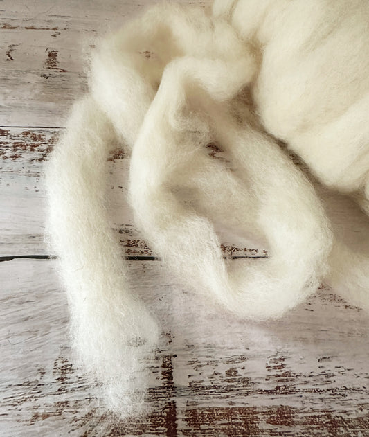 Shetland Wool Roving from Georgia ~ 3 oz Bitty Bump