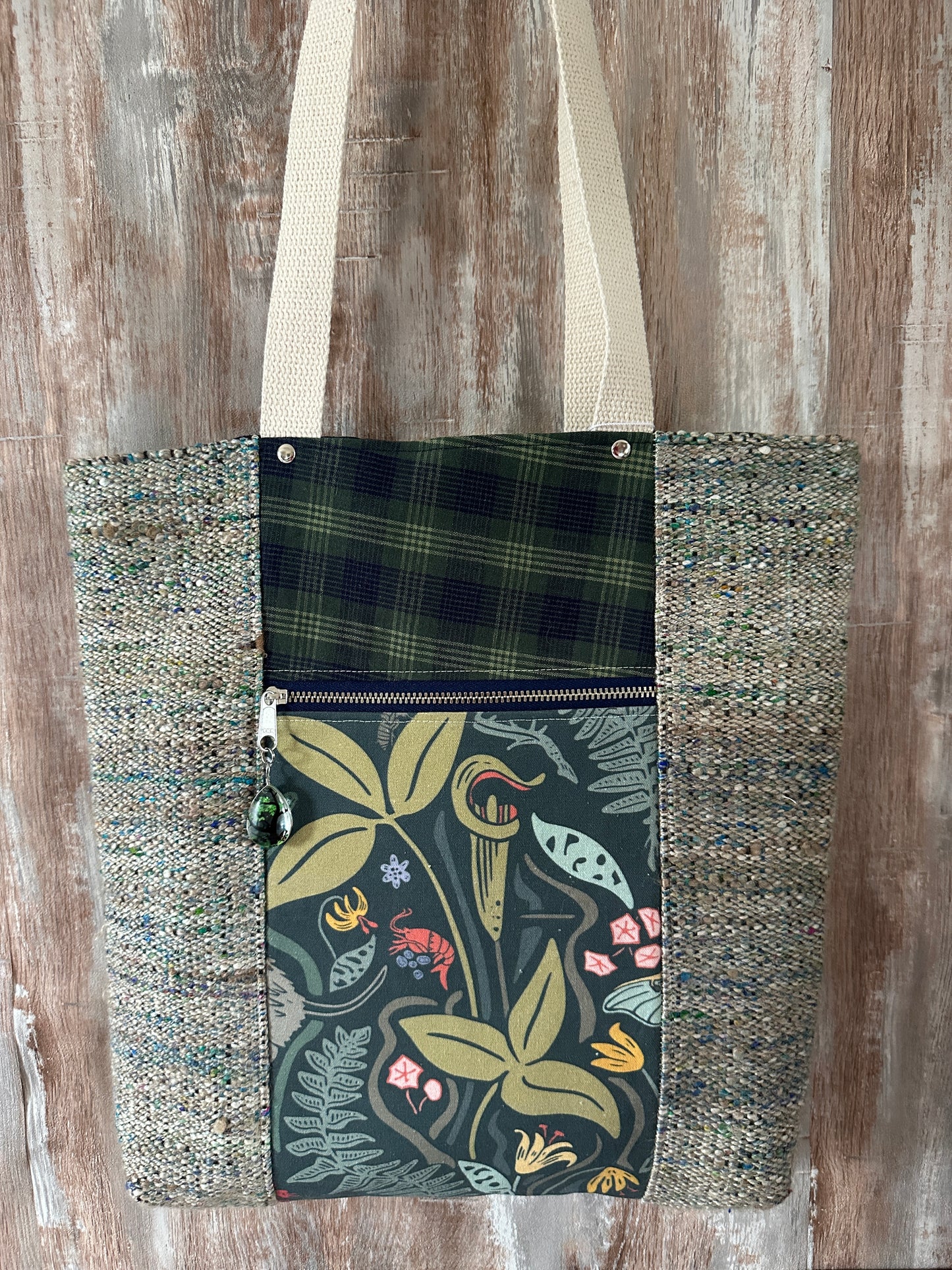 Little Green Heron Double Pocket Large Tote Bag