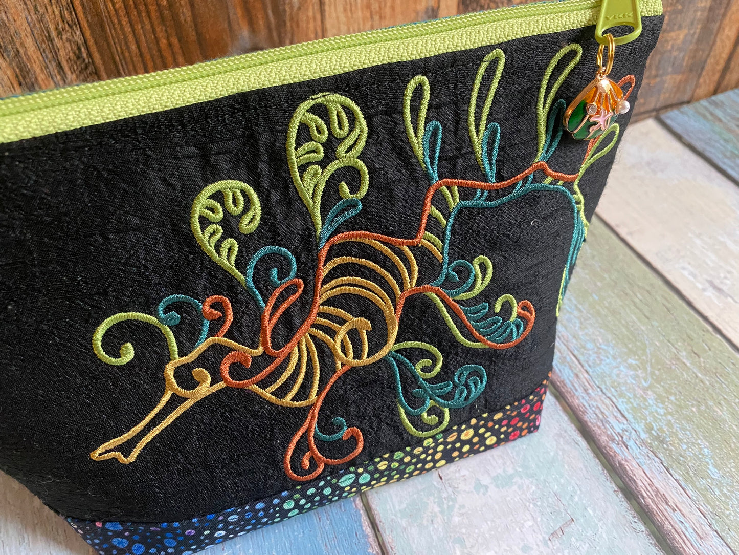 Small Sea Dragon Open Wide Spindle Bag