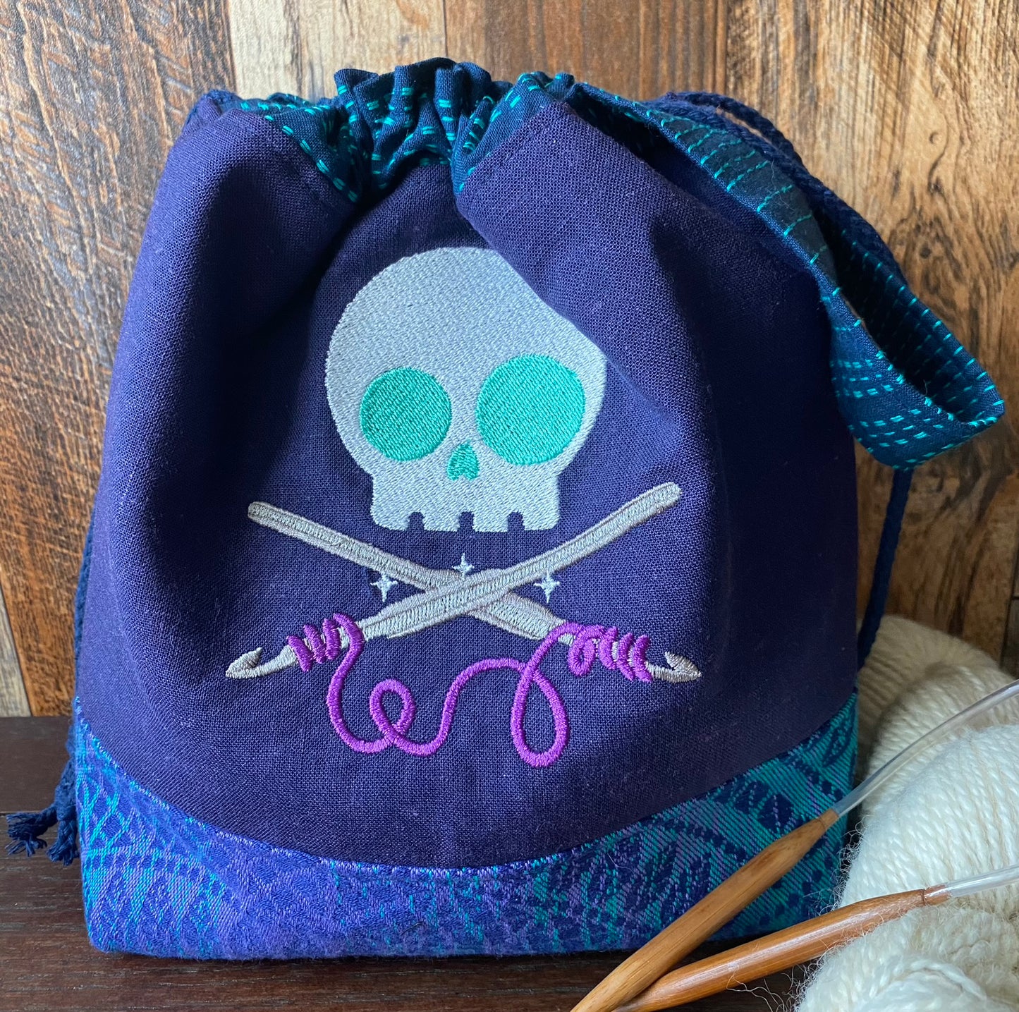 Yaaaarn Crochet Skull Medium Project Bag