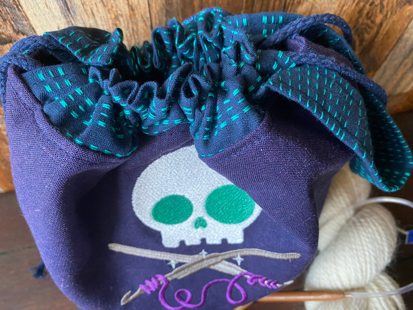Yaaaarn Crochet Skull Medium Project Bag