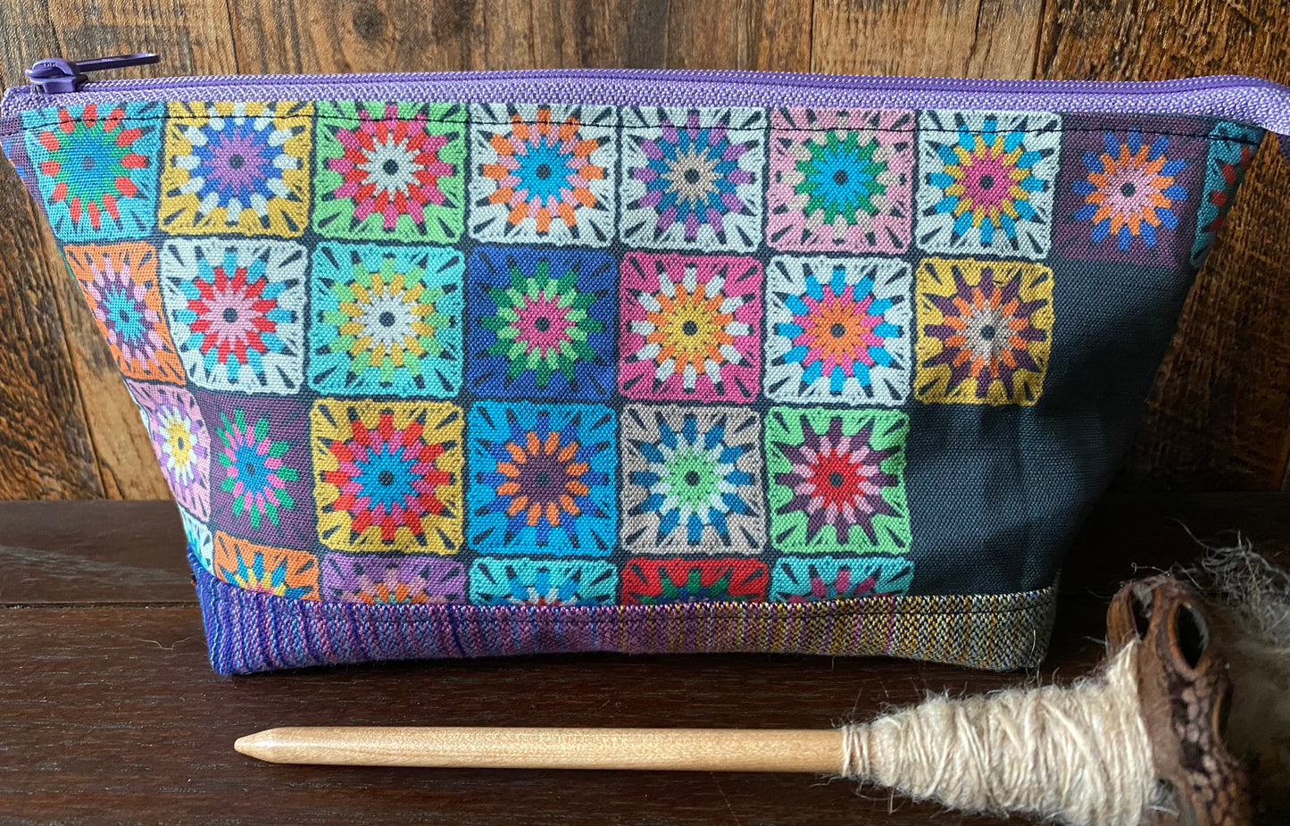 Granny Squares Open Wide Spindle Bags