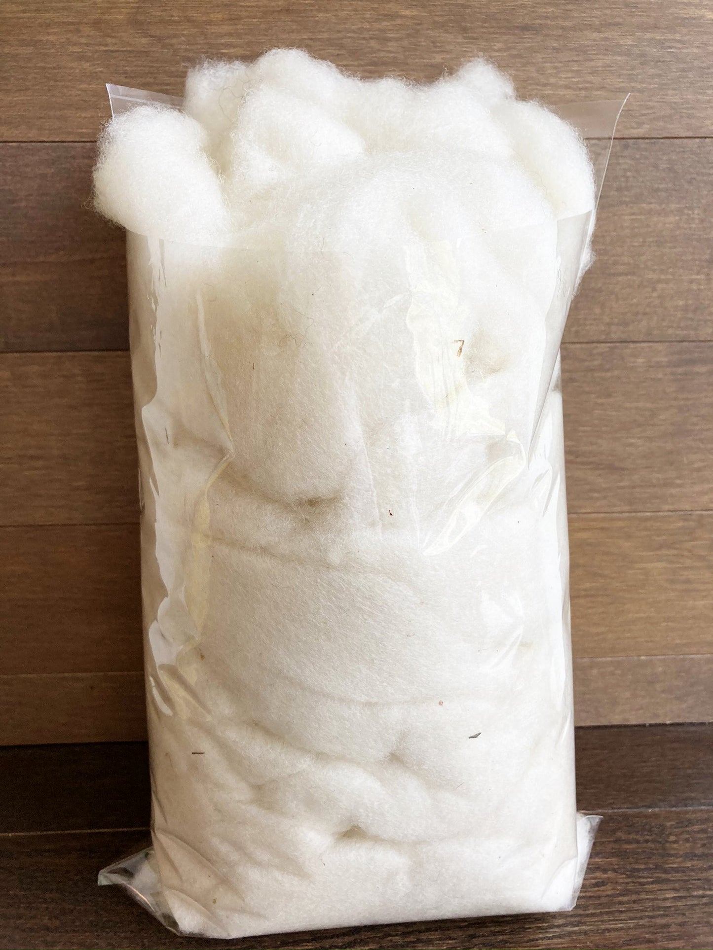100% Shetland Wool Roving in Ivory ~ 4 oz ~ Shave Em 2 Save Em