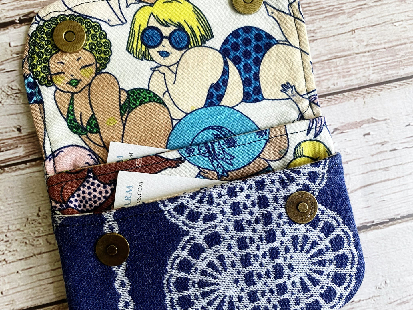 Blue Lace and Bathing Beauties Simple Card Wallet